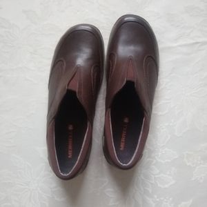 New 🎀 Merrell leather shoes